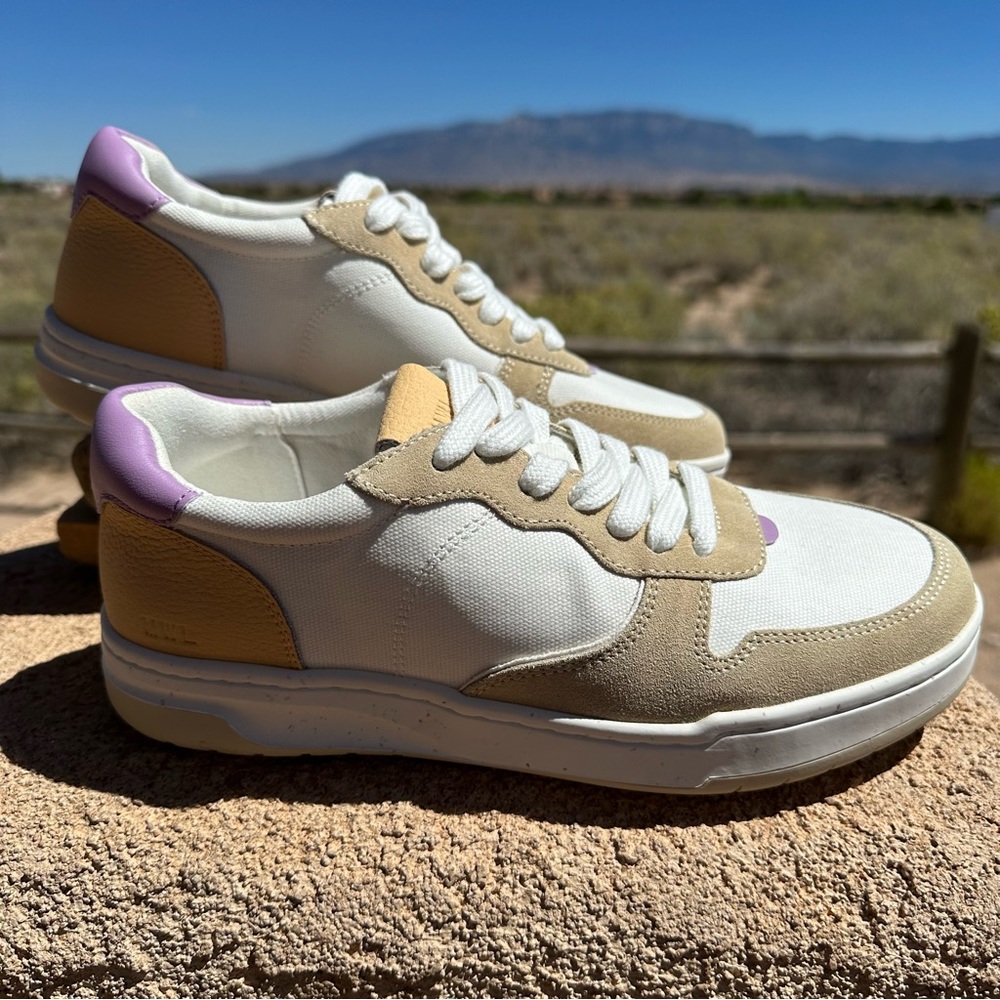 🎉‼️PARTY SALE‼️🎉NWOT Madewell Court Low-Top sneakers.